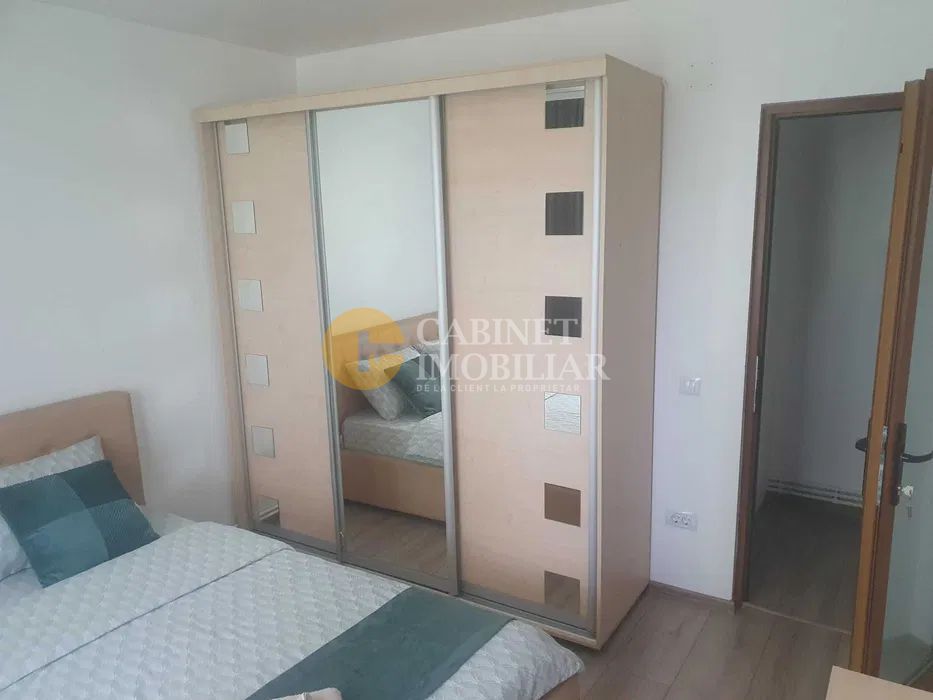 APARTAMENT DE ÎNCHIRIAT, 3 CAMERE – ULTRACENTRAL - Poză 3