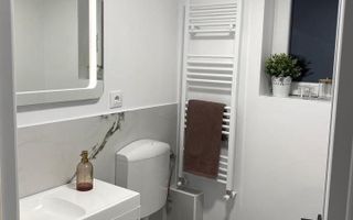 Apartament modern cu 3 camere - zona Sararie, 10 min de UMF - 650€ - Poză 10