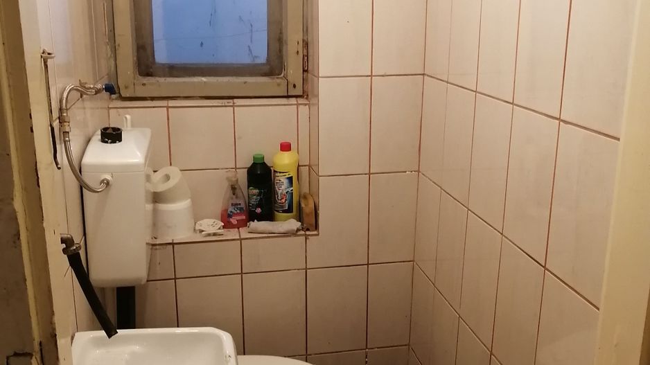 Casa in zona Sirul Livezii - Roata Norocului - Poză 19