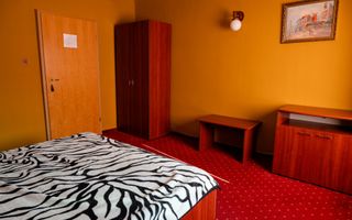 "Hanul Lupilor" | Pensiune de vânzare | Râșnov - Poză 10