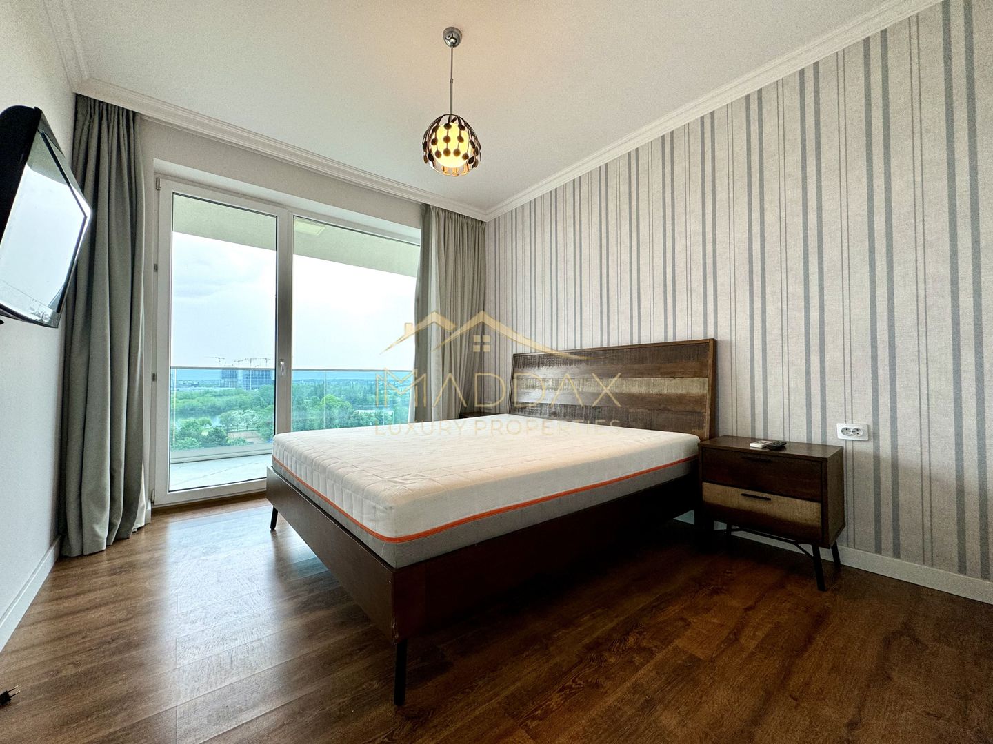 4 rooms apartment - 122 sqm/ Rented/ 1 Parking / Floreasca - Lake View - Poză 34