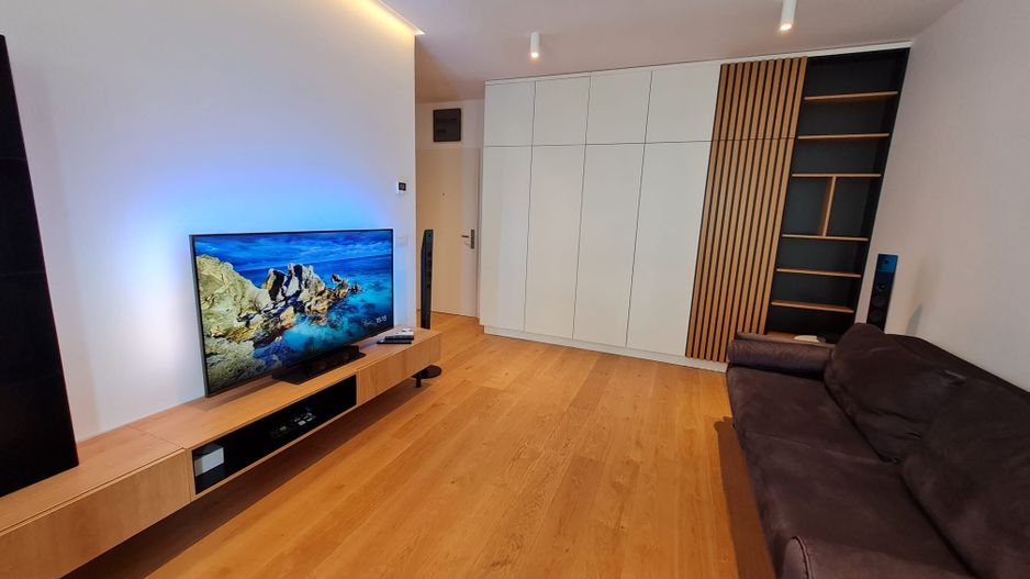 Lux si calitate la 5 minute de Piața Unirii - Poză 2