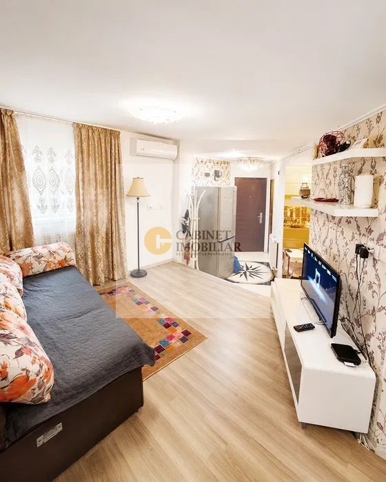 3 camere in vila  | Unirii I Etaj 3 I Centrala proprie - Poză 1