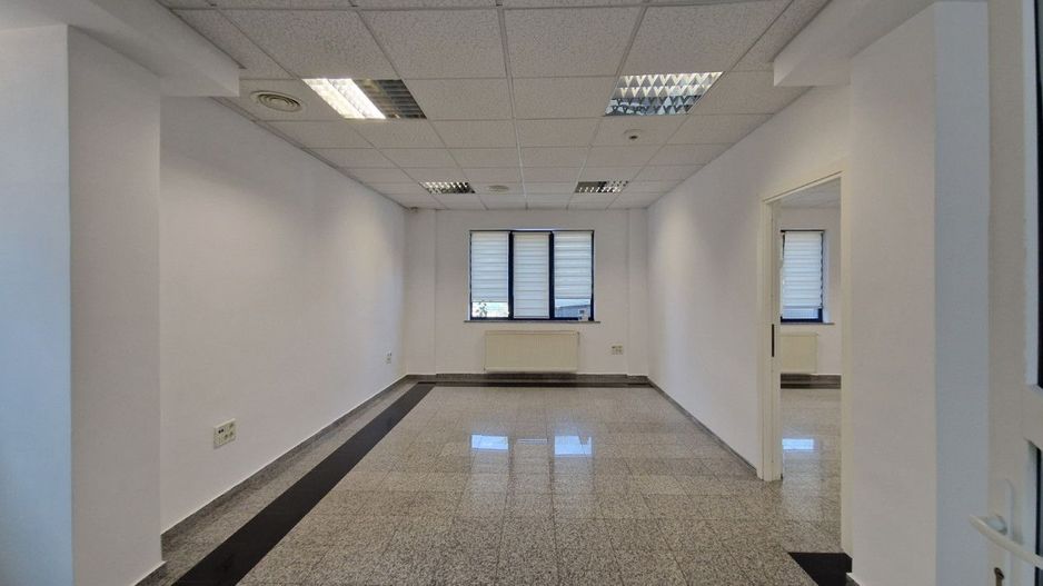 Inchiriere spatiu centru Pitesti, strada Crinului - Poză 6