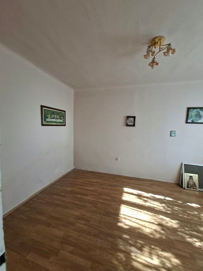 Apartament 2 camere la casa in imobil cu 2 apartamente - Poză 15