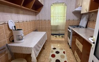 🏛️ De închiriat 2 camere, Micro 20, 350 euro/luna - Poză 5