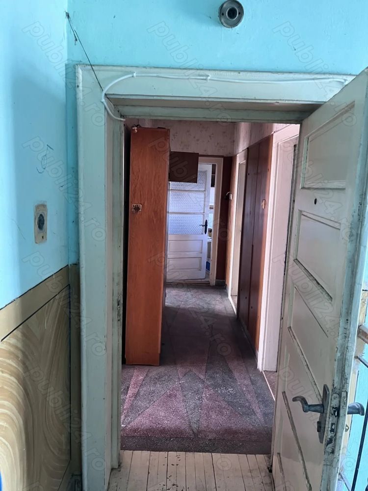 Casă cu etaj Botizului - Poză 4