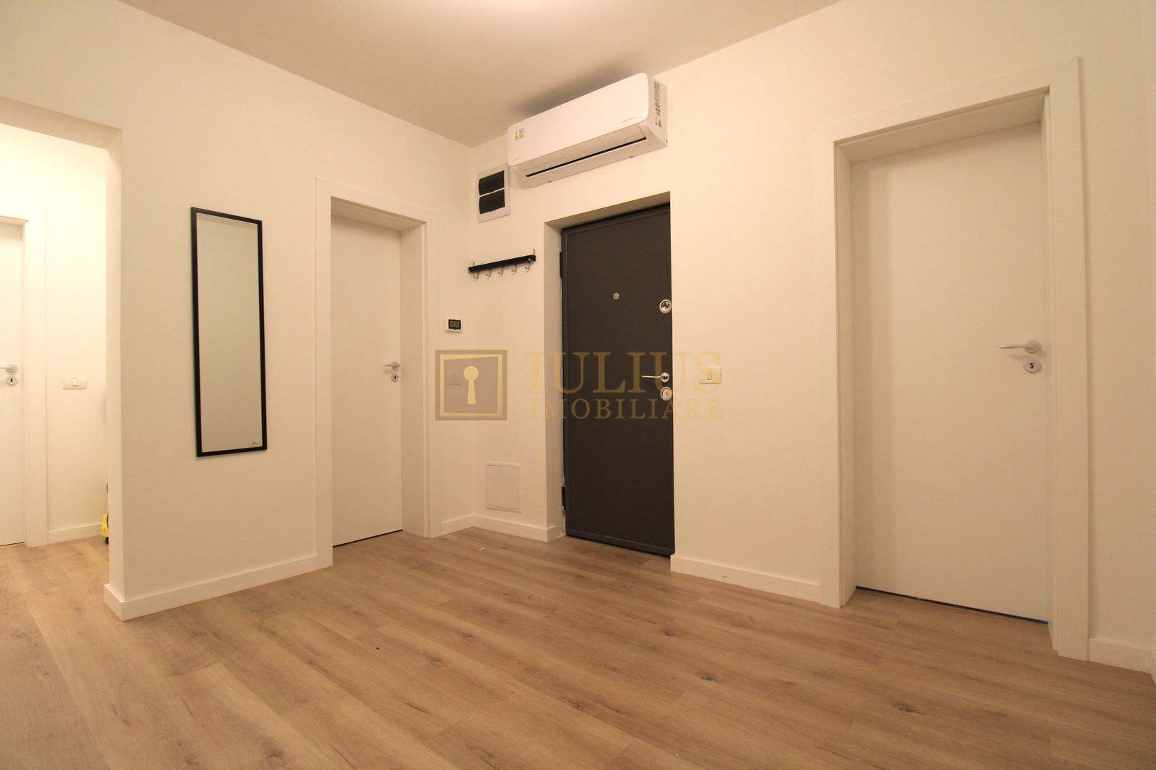 Zona Puncte Cardinale, 3 camere + 2 bai, centrala proprie. - Poză 14