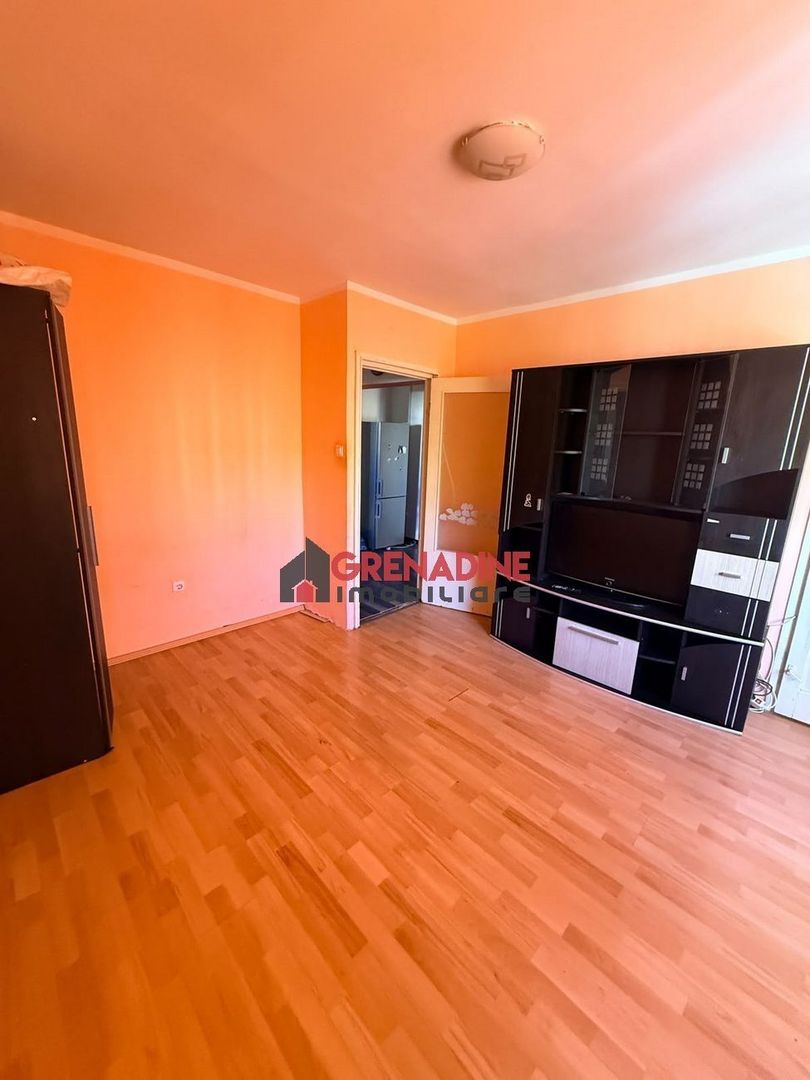 Garsoniera 31 mp -  Strada Sitarului 2/4 - Parcare Proprie - Zona Astra - Poză 2