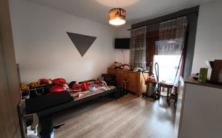 Casă de vânzare - Săsar - 4 dormitoare - teren 459 - garaj - Poză 6