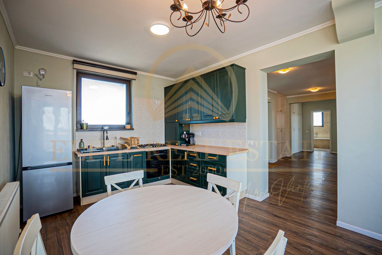 Penthouse 3 camere, 100 mp, Terasa 50 mp, Lift direct in apartament - Poză 4