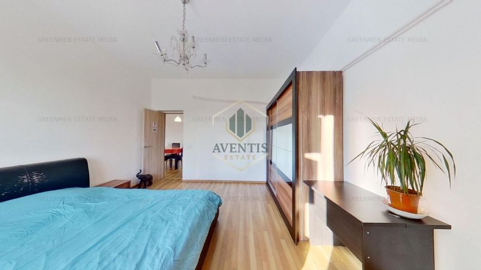 Blvd. Balcescu langa metrou Universitate, 4 camere, terasa de 50mp, 3 bai - Poză 24