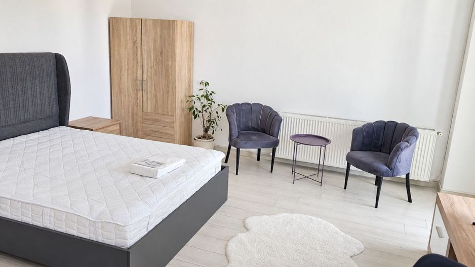 De inchiriat studio ultracentral, etaj 2, 400 euro - Poză 2