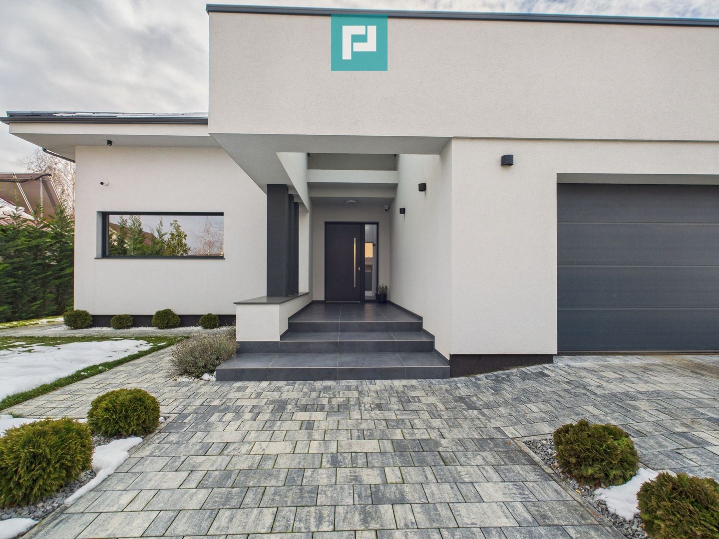 Casă individuală pe parter – Moșnița - Poză 1