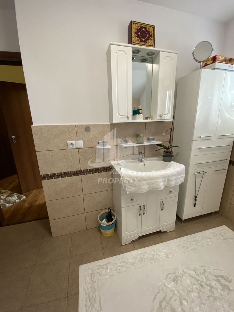 Vila  Frumoasa , Sibiu ,6 camere , 5 Bai , mobilata ,utilata - Poză 55