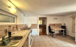 Exclusivitate - Garsonieră la 3 minute de P-ta Sfatului, pet friendly - Poză 12