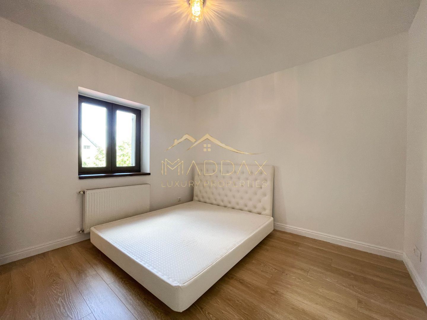 Amazing 6 Rooms Villa // Private Pool // 4 Parking Place / Erou Iancu Nicolae - Poză 37