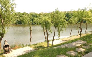 BRANESTI, cu deschidere la Balta Branesti, inchiriere vila 7 camere - Poză 20