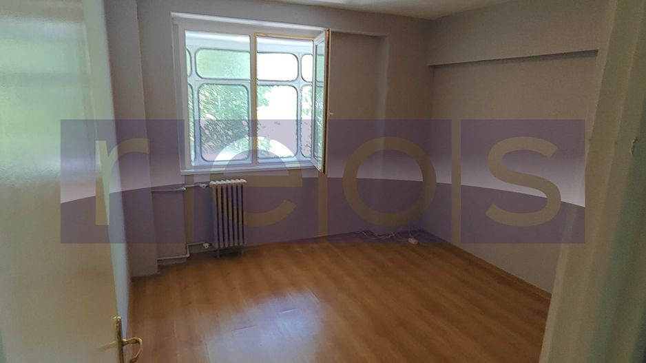 VANZARE 3 CAMERE -DECOMANDAT TINERETULUI - Poză 1