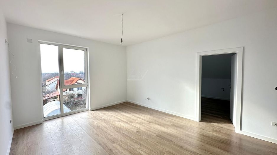 Bloc finalizat. Finisaje superioare. Loc de parcare. - Poză 1