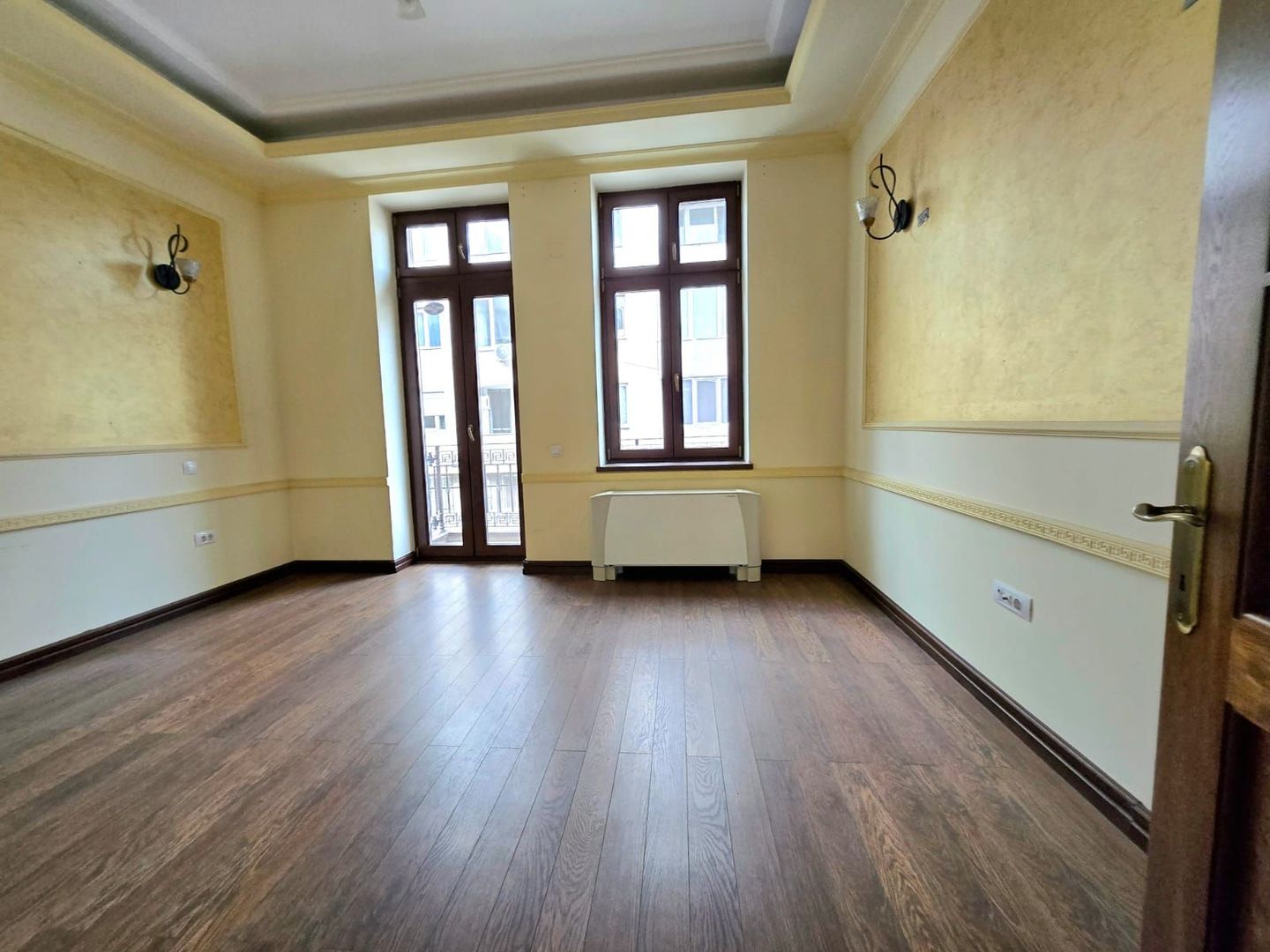 Spațiu de birouri ultracentral de inchiriat - etaj 1-intrare separata - Poză 15