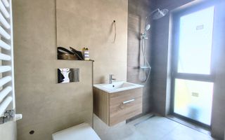 Vila moderna 6 camere // 190mp // teren 300mp // Tunari - Poză 18