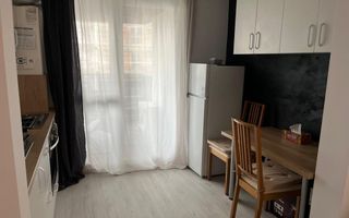 Apartament 2 camere tip studio, lux, parcare inclusă, centrală proprie, etaj 1 - Poză 1