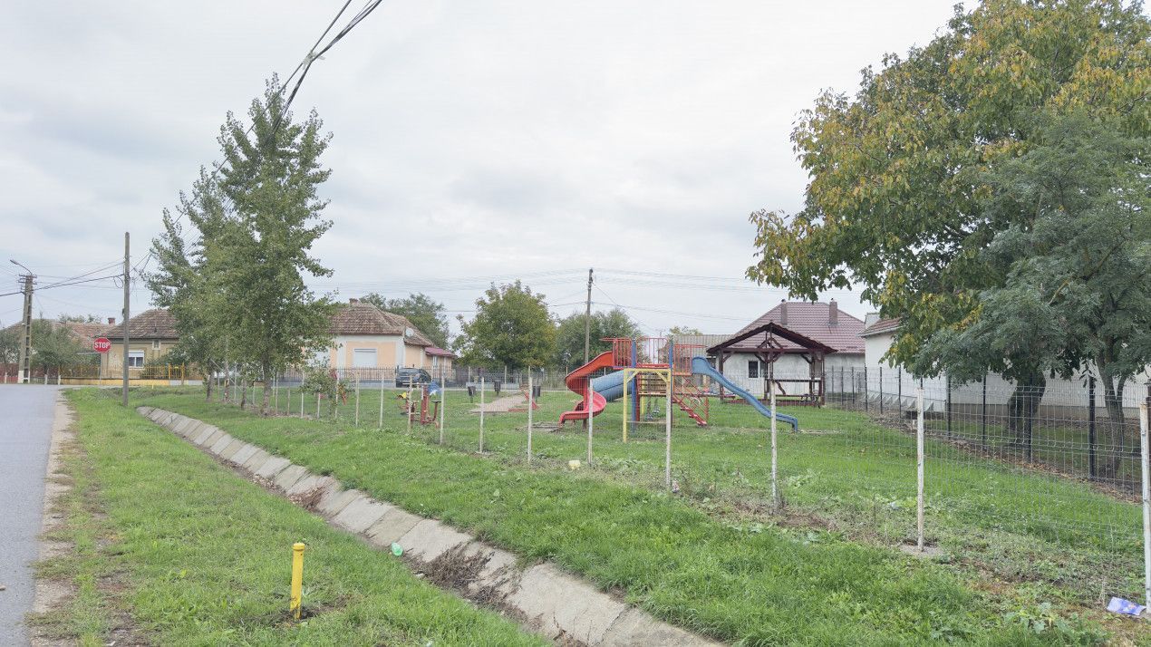 Casă 4 camere, Teren 3.405 mp Loc. Dindeștiu Mic Jud. Satu Mare-Comision 0% - Poză 26