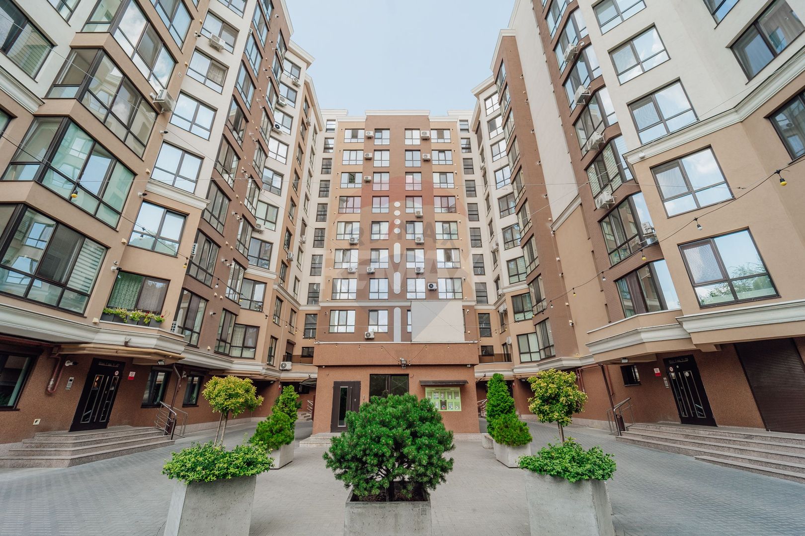Complex Locativ Valea Trandafirilor Astercon - Poză 2