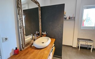 0 % comision, casa individuala 4 camere, 400 mp teren cartier Bulgaria - Poză 8