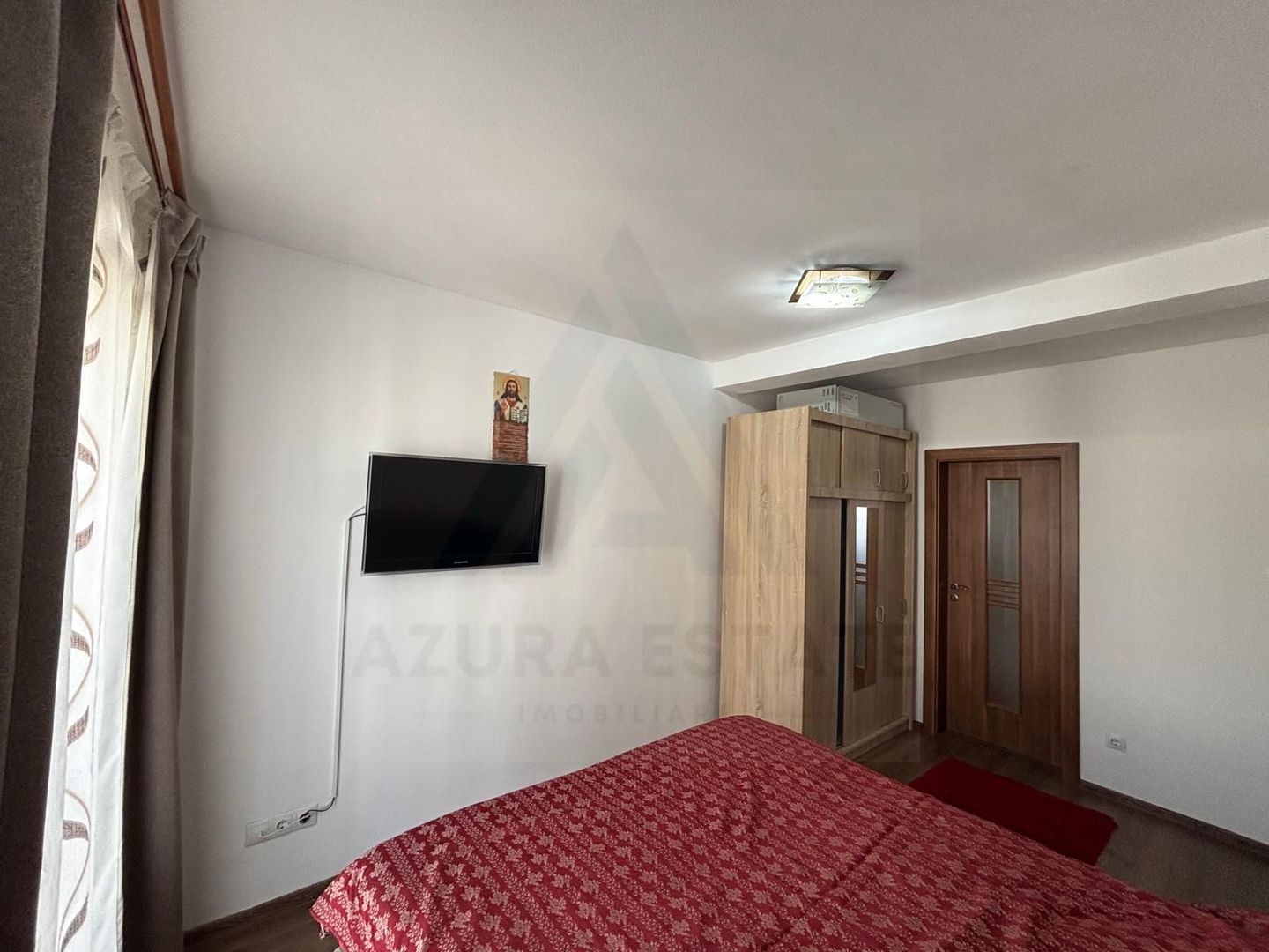 Apartament impecabil 69,5mp 3 camere  2 băi etaj 1 cu loc de parcare - Poză 8