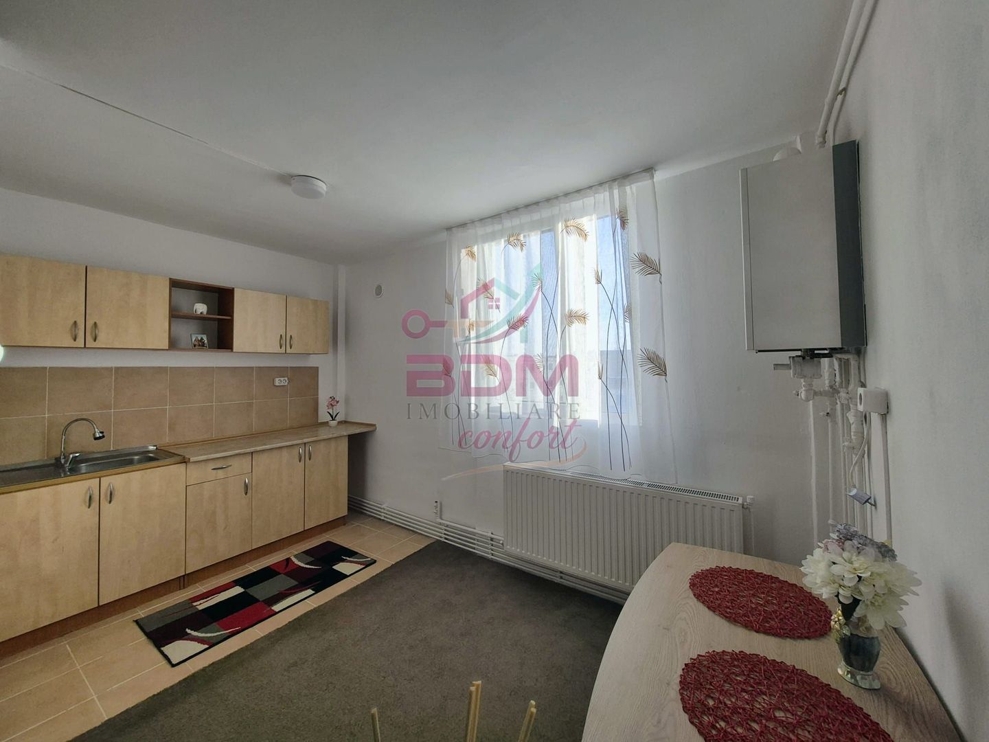 Garsoniera confort 1 | renovata | | zona Micro 3 - Poză 1