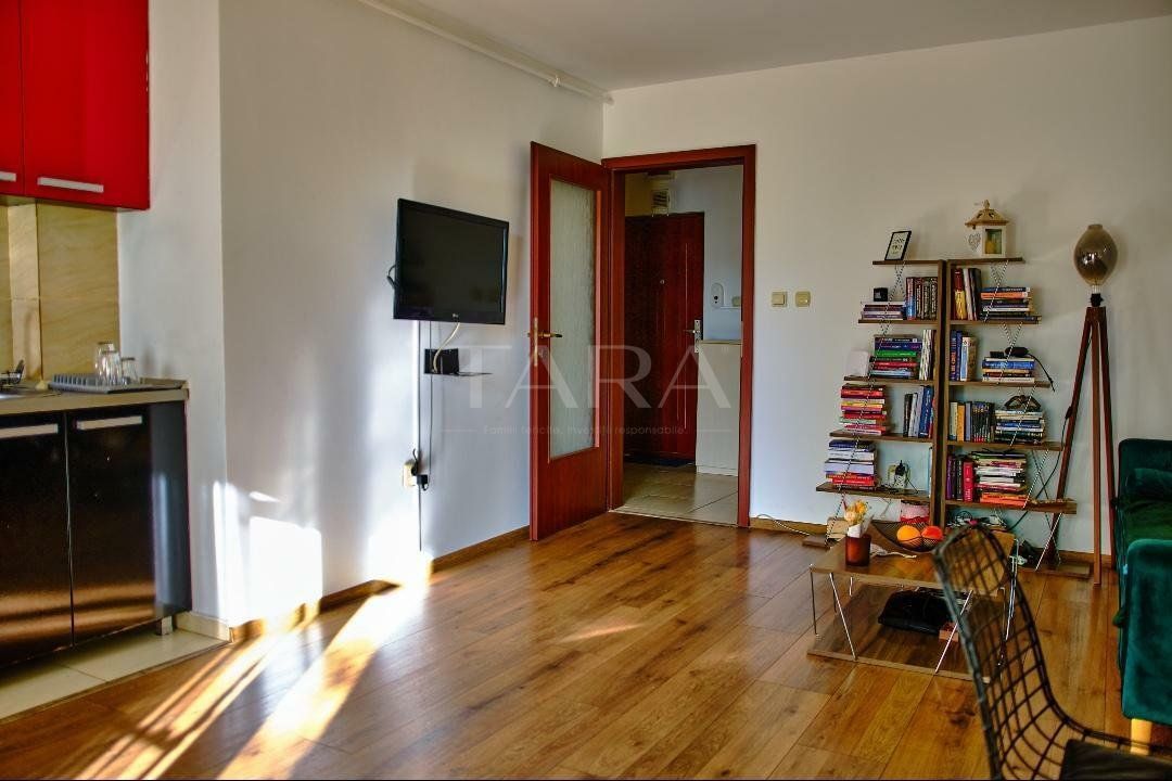 Apartament modern,  complet mobilat și utilat, zonă excelentă. - Poză 4