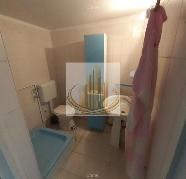 Apartament spațios – ideal locuință sau investiție - Poză 4