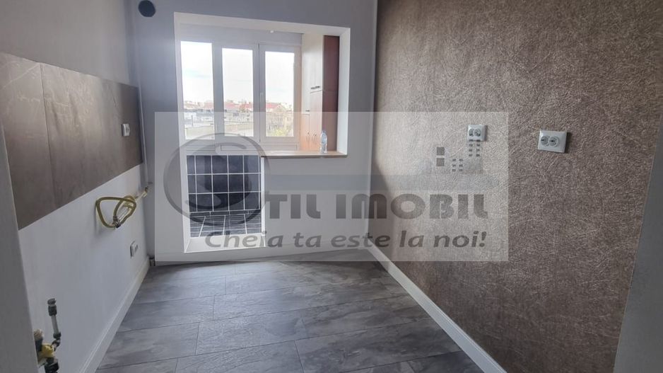Apartament 2 Camere – Etaj Intermediar – Podu Roș / Piața Nicolina - Poză 2
