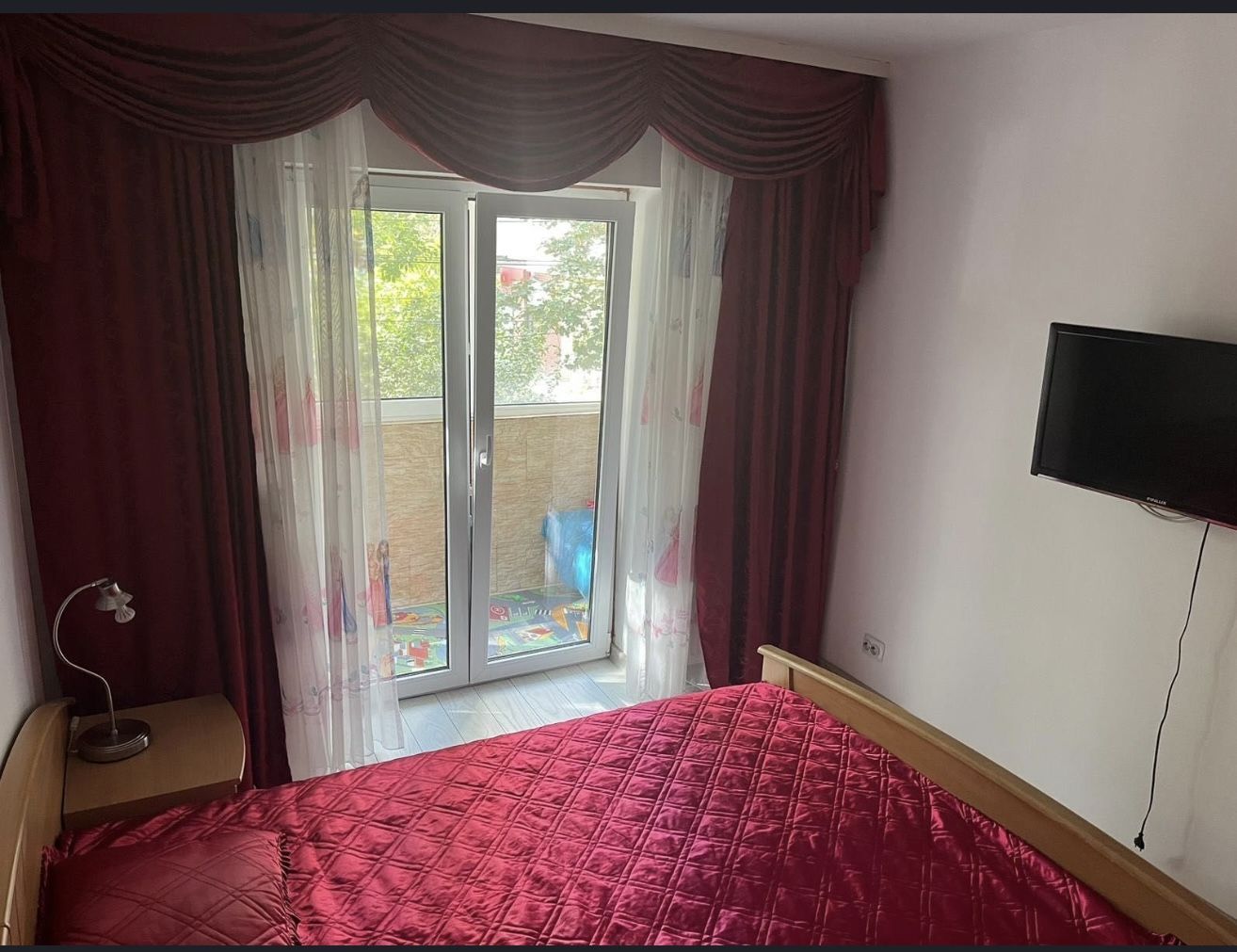 🏡 Apartament 3 camere de închiriat – spațios,luminos si bine amplasat - Poză 2
