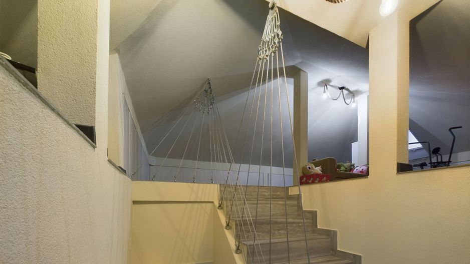 Casă modernă cu piscină încălzită în zona Tivoli - Poză 18