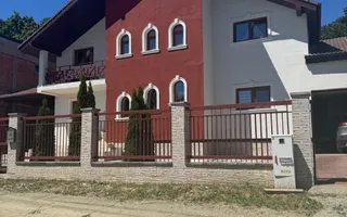 Vila  Frumoasa , individuala ,Sibiu ,7 camere , 5 Bai , mobilata ,utilata - Poză 69