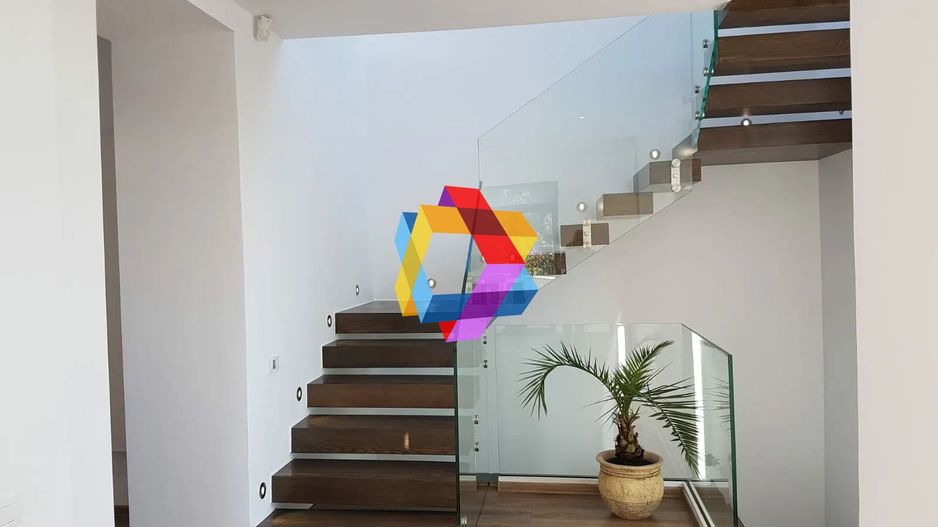 Spatiu de birouri deosebit - 160 mp - Poză 2