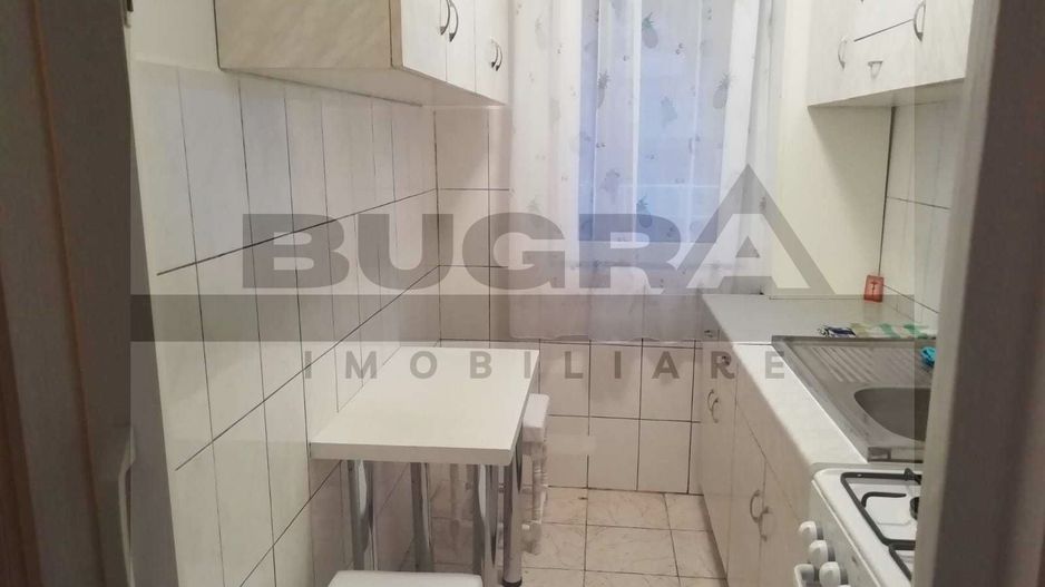 Apartament de 2 camere, 38mp, zona Parang - Poză 1