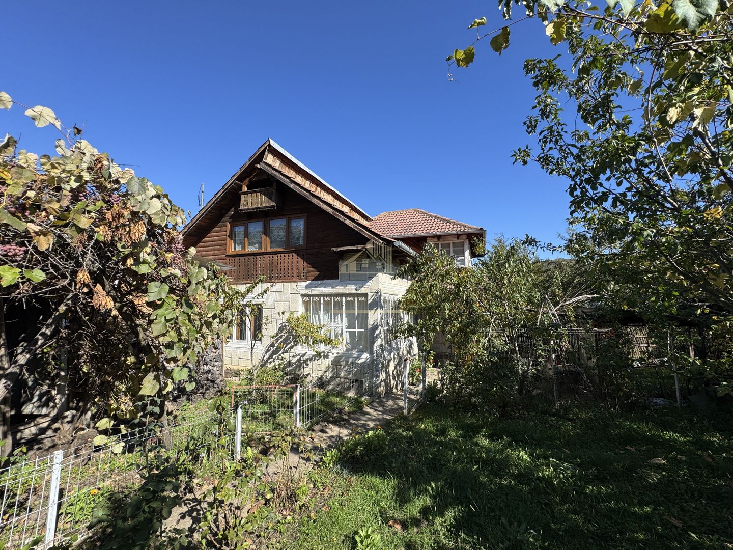 CASA 4 CAMERE TEREN 800 MP CAPUL PISCULUI COMUNA GODENI JUD. ARGES - Poză 19