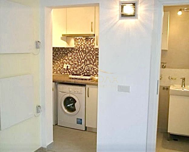 Garsonieră de închiriat Primăverii – Sector 1, etaj 2/3, mobilată complet, 550 € - Poză 1