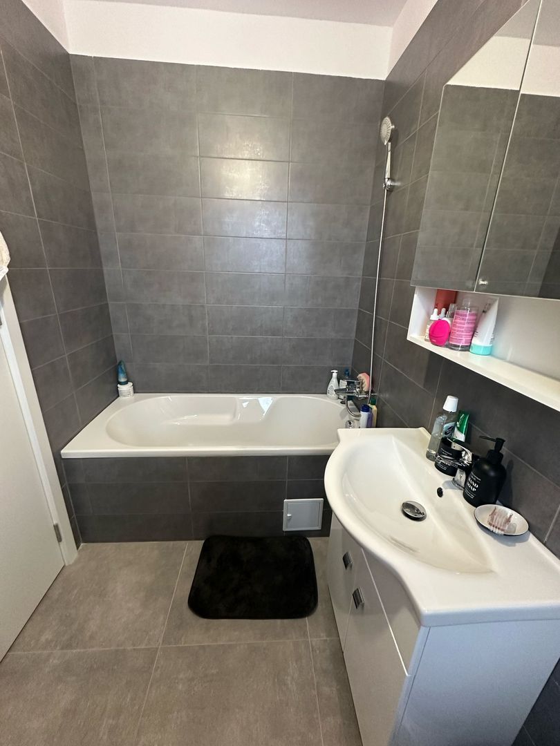 Casă P+1+pod de vânzare – 3 dormitoare, zona 23 August Otopeni, ansamblu - Poză 10