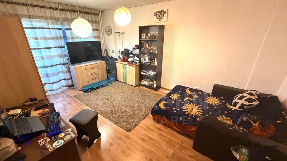 2 camere decomandat Piata Garii -etaj 2- centrala 50mp - Poză 2