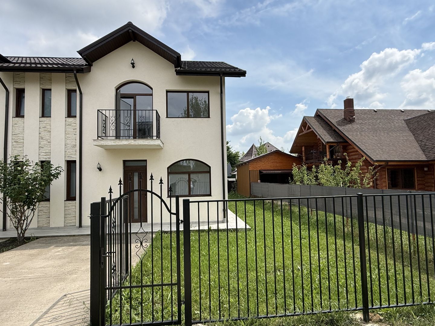 Vila 4 camere cu arhitectura deosebita langa pădure in Corbeanca ! - Poză 21