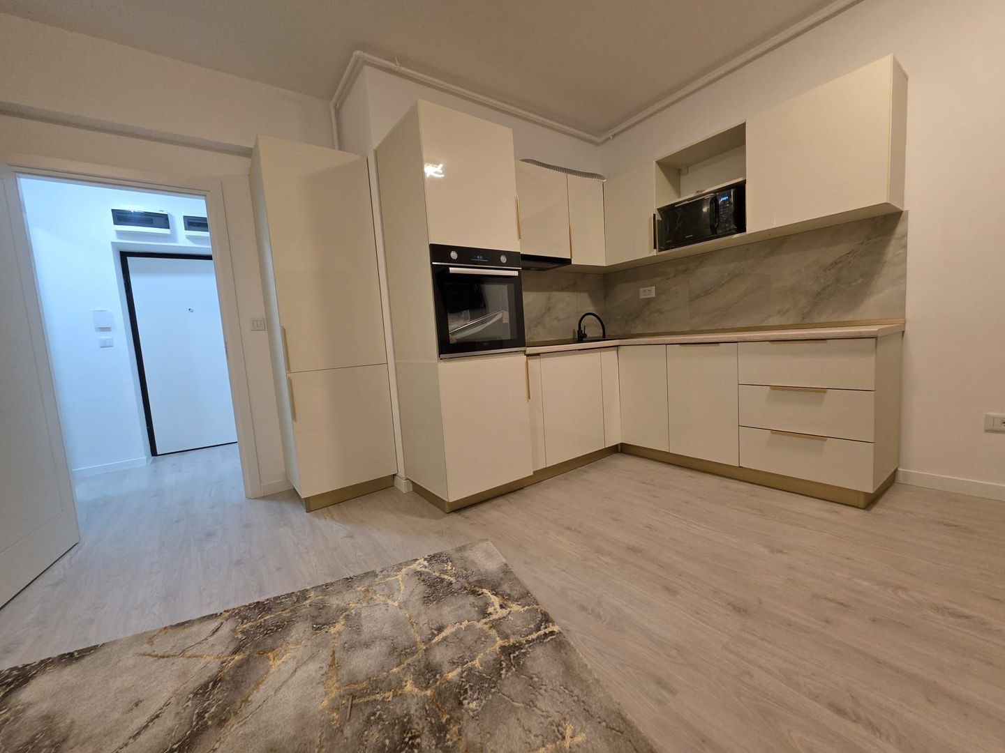 Garsoniera Aviatiei Floreasca Pipera Rond OMV Ivory Residence Parcare - Poză 2