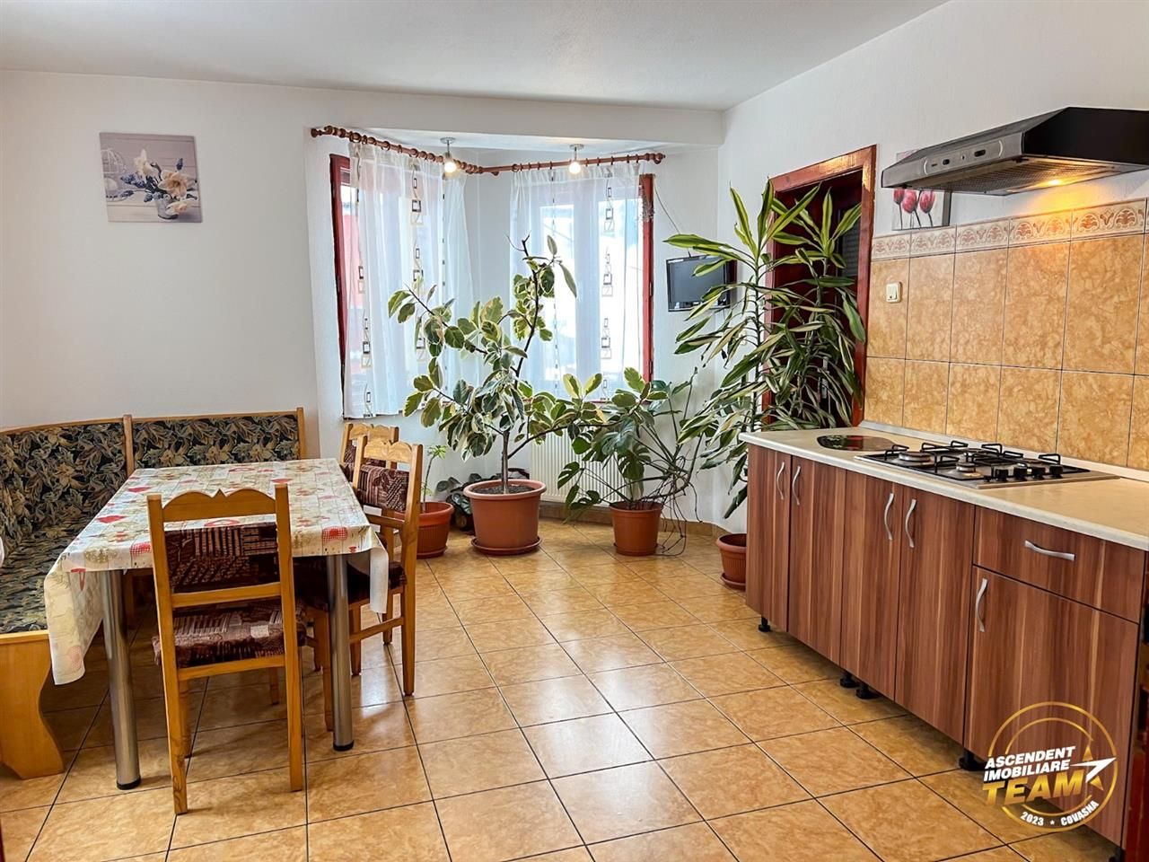 Pensiune in decor fermecator, loc de istorie si legenda, Moieciu de Jos, Bran - Poză 46