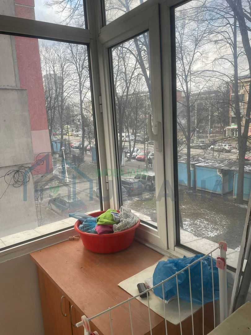 Inchiriez apartament 2 camere, zona Tatarasi - Vasile Lupu, bl. G2 - Poză 4