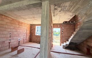 CASA INDIVIDUALA- ZONA SAGULUI - Poză 2