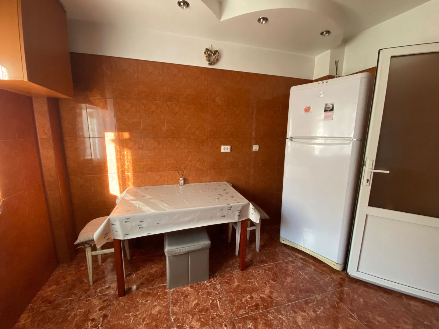 De închiriat apartament 2 camere Tineretului - Poză 6